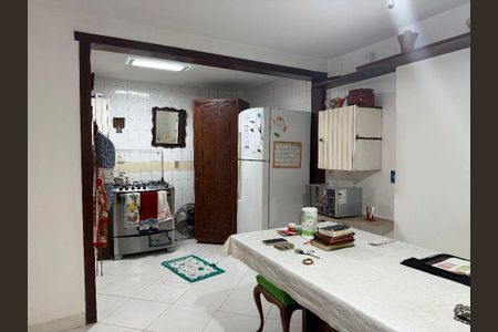 Casa à venda com 3 quartos, 258m² em Piratininga, Niterói