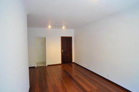 Apartamento à venda com 132m², 3 quartos e 2 vagasSala