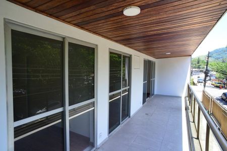 Varanda Sala de apartamento à venda com 3 quartos, 132m² em Barra da Tijuca, Rio de Janeiro
