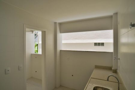 Apartamento à venda com 132m², 3 quartos e 2 vagasCozinha