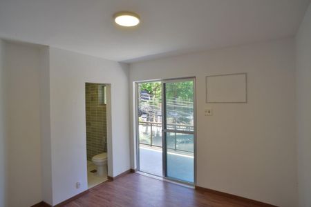 Apartamento à venda com 132m², 3 quartos e 2 vagasSuíte