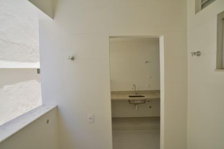 Apartamento à venda com 132m², 3 quartos e 2 vagasÁrea de Serviço