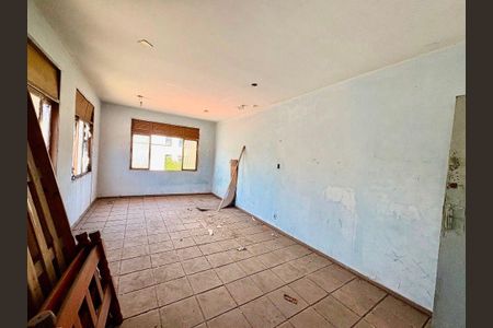 Casa à venda com 5 quartos, 220m² em São Domingos, Niterói