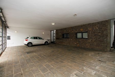 Casa à venda com 379m², 3 quartos e 5 vagasGaragem