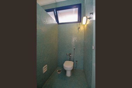 Casa à venda com 379m², 3 quartos e 5 vagasBanheiro Social