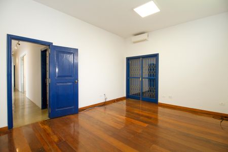 Casa à venda com 379m², 3 quartos e 5 vagasSuíte 1