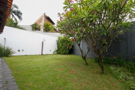 Casa à venda com 379m², 3 quartos e 5 vagasJardim