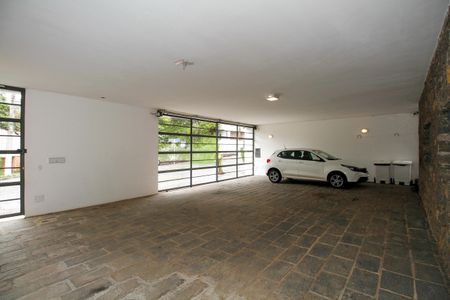 Casa à venda com 379m², 3 quartos e 5 vagasGaragem
