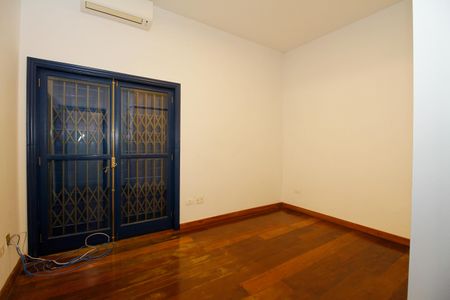 Casa à venda com 379m², 3 quartos e 5 vagasSuíte 2