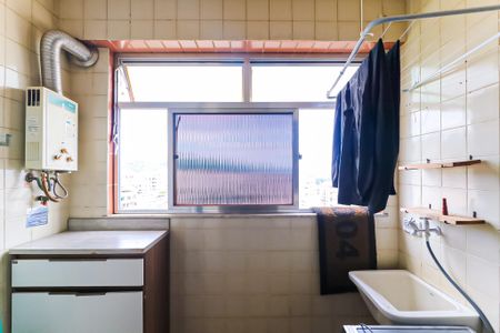 Apartamento à venda com 64m², 2 quartos e 1 vagaÁrea de Serviço