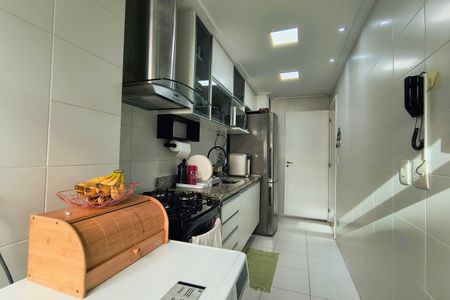 Apartamento para alugar com 81m², 2 quartos e 1 vaga Apartamento para alugar com 81m², 2 quartos e 1 vagaCozinha - Armários