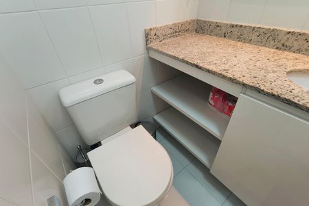 Apartamento para alugar com 81m², 2 quartos e 1 vaga Apartamento para alugar com 81m², 2 quartos e 1 vagaBanheiro Social