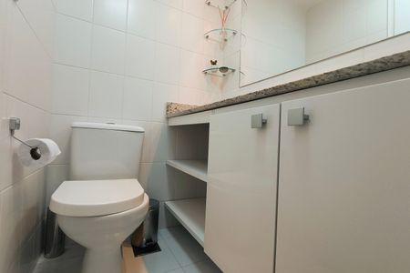 Apartamento para alugar com 81m², 2 quartos e 1 vaga Apartamento para alugar com 81m², 2 quartos e 1 vagaBanheiro Social