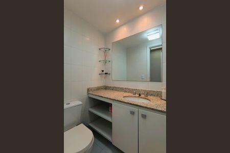 Apartamento para alugar com 81m², 2 quartos e 1 vaga Apartamento para alugar com 81m², 2 quartos e 1 vagaBanheiro Social