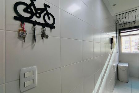 Apartamento para alugar com 81m², 2 quartos e 1 vaga Apartamento para alugar com 81m², 2 quartos e 1 vagaCozinha - Armários