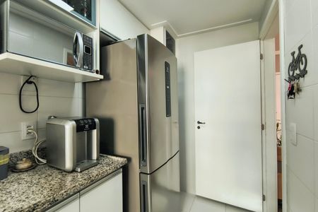 Apartamento para alugar com 81m², 2 quartos e 1 vaga Apartamento para alugar com 81m², 2 quartos e 1 vagaCozinha - Armários