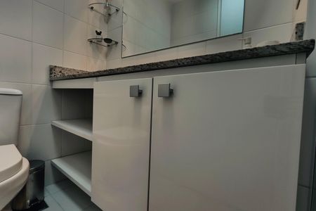 Apartamento para alugar com 81m², 2 quartos e 1 vaga Apartamento para alugar com 81m², 2 quartos e 1 vagaBanheiro Social