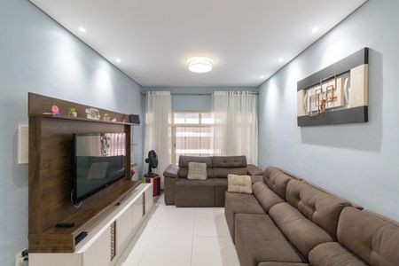 Casa para alugar com 3 quartos, 211m² em Vila Ré, São Paulo