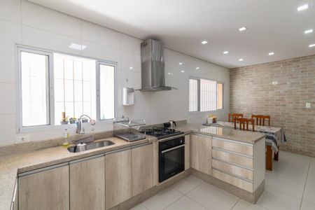 Casa para alugar com 211m², 3 quartos e 2 vagas Casa para alugar com 211m², 3 quartos e 2 vagasCozinha