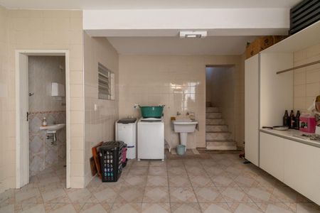 Casa para alugar com 211m², 3 quartos e 2 vagas Casa para alugar com 211m², 3 quartos e 2 vagasÁrea de Serviço