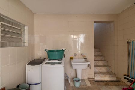 Casa para alugar com 211m², 3 quartos e 2 vagas Casa para alugar com 211m², 3 quartos e 2 vagasÁrea de Serviço