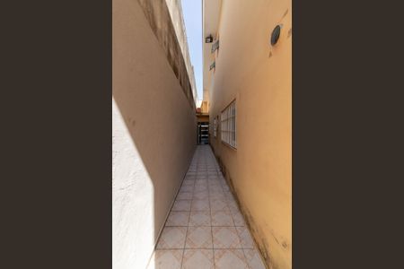 Casa para alugar com 211m², 3 quartos e 2 vagas Casa para alugar com 211m², 3 quartos e 2 vagasCorredor