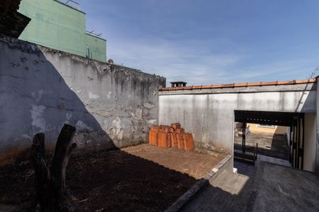 Casa para alugar com 211m², 3 quartos e 2 vagas Casa para alugar com 211m², 3 quartos e 2 vagasQuintal