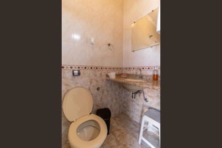 Casa para alugar com 211m², 3 quartos e 2 vagas Casa para alugar com 211m², 3 quartos e 2 vagasBanheiro de Serviço