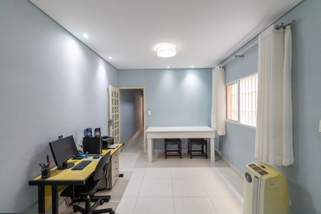 Casa para alugar com 3 quartos, 211m² em Vila Ré, São Paulo