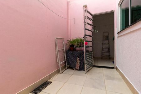 Casa para alugar com 220m², 4 quartos e 2 vagasQuintal