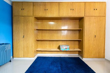 Casa para alugar com 220m², 4 quartos e 2 vagasQuarto 2