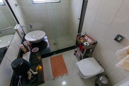 Casa para alugar com 220m², 4 quartos e 2 vagasBanheiro 2