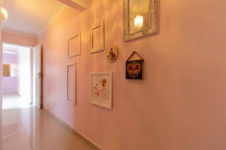 Casa para alugar com 220m², 4 quartos e 2 vagasCorredor