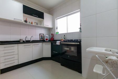 Casa para alugar com 220m², 4 quartos e 2 vagasCozinha