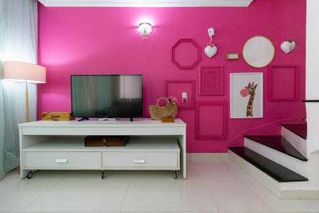 Casa para alugar com 220m², 4 quartos e 2 vagasSala