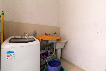 Casa para alugar com 220m², 4 quartos e 2 vagasÁrea de Serviço