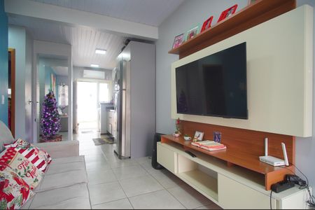 Sala de casa de condomínio à venda com 2 quartos, 48m² em Feitoria, São Leopoldo