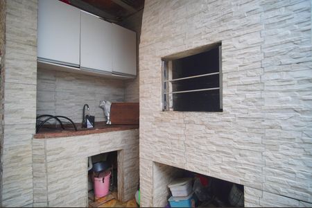 Casa de condomínio à venda com 48m², 2 quartos e 2 vagasChurrasqueira