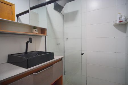 Casa de condomínio à venda com 48m², 2 quartos e 2 vagasBanheiro