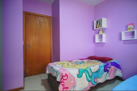 Quarto 2 de casa de condomínio à venda com 2 quartos, 48m² em Feitoria, São Leopoldo