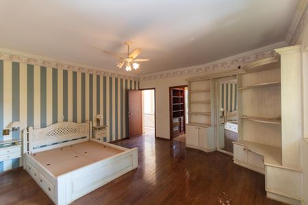 Casa de condomínio à venda com 326m², 4 quartos e 6 vagasSuíte 01