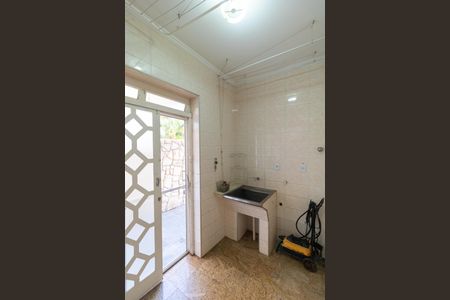 Casa de condomínio à venda com 326m², 4 quartos e 6 vagasÁrea de Serviço