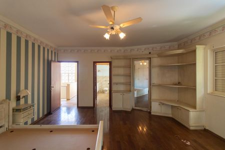 Casa de condomínio à venda com 326m², 4 quartos e 6 vagasSuíte 01