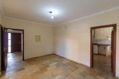 Casa de condomínio à venda com 326m², 4 quartos e 6 vagasSala de Jantar