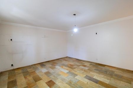 Casa de condomínio à venda com 326m², 4 quartos e 6 vagasSalas