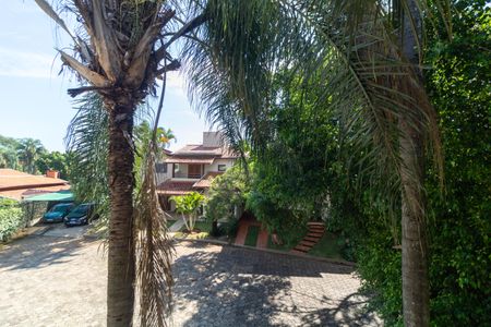 Casa de condomínio à venda com 326m², 4 quartos e 6 vagasSacada da Suíte 01