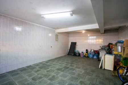 Casa à venda com 261m², 3 quartos e 5 vagas Casa à venda com 261m², 3 quartos e 5 vagasGaragem