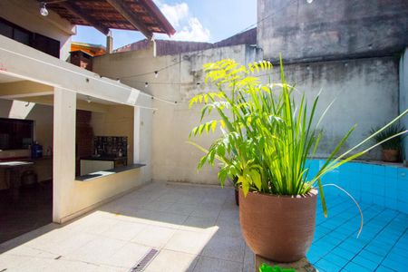 Casa à venda com 261m², 3 quartos e 5 vagas Casa à venda com 261m², 3 quartos e 5 vagasÁrea de serviço/Quintal