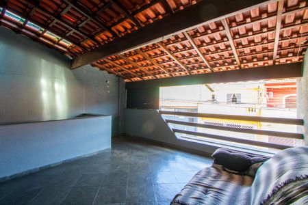 Casa à venda com 261m², 3 quartos e 5 vagas Casa à venda com 261m², 3 quartos e 5 vagasVaranda frontal