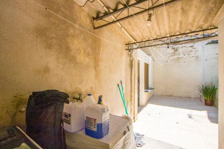 Casa à venda com 261m², 3 quartos e 5 vagas Casa à venda com 261m², 3 quartos e 5 vagasÁrea de serviço/Quintal